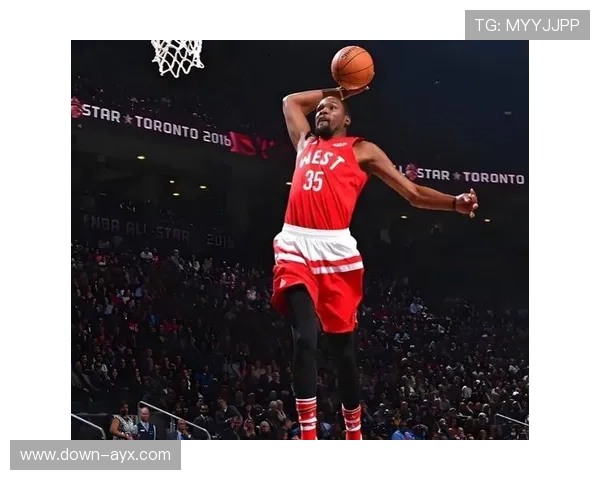 终场哨响,杜兰特跪地掩面:里程碑夜饮恨开拓者